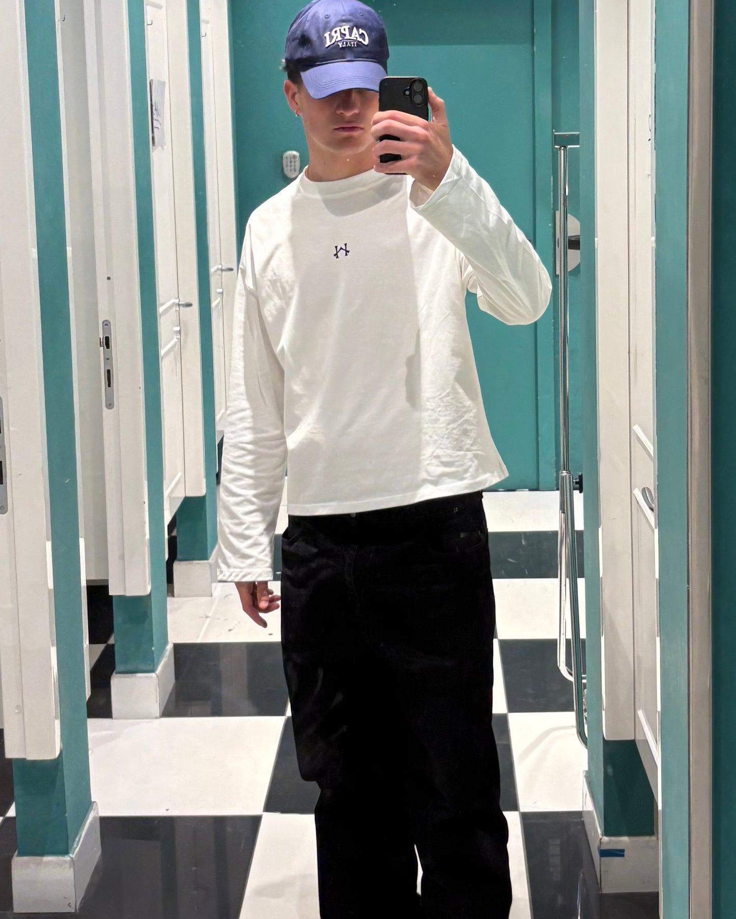 NOCTURNA CROPPED LONGSLEEVE WHITE & BLACK